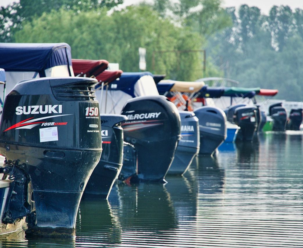 outboard engine service